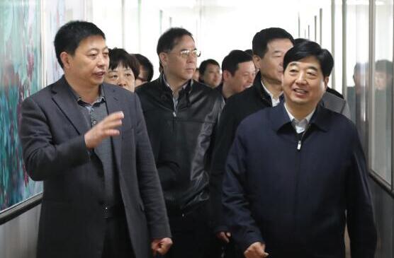  河南省纪委副书记、省监察委副主任阮金泉莅临生命果公司视察指导